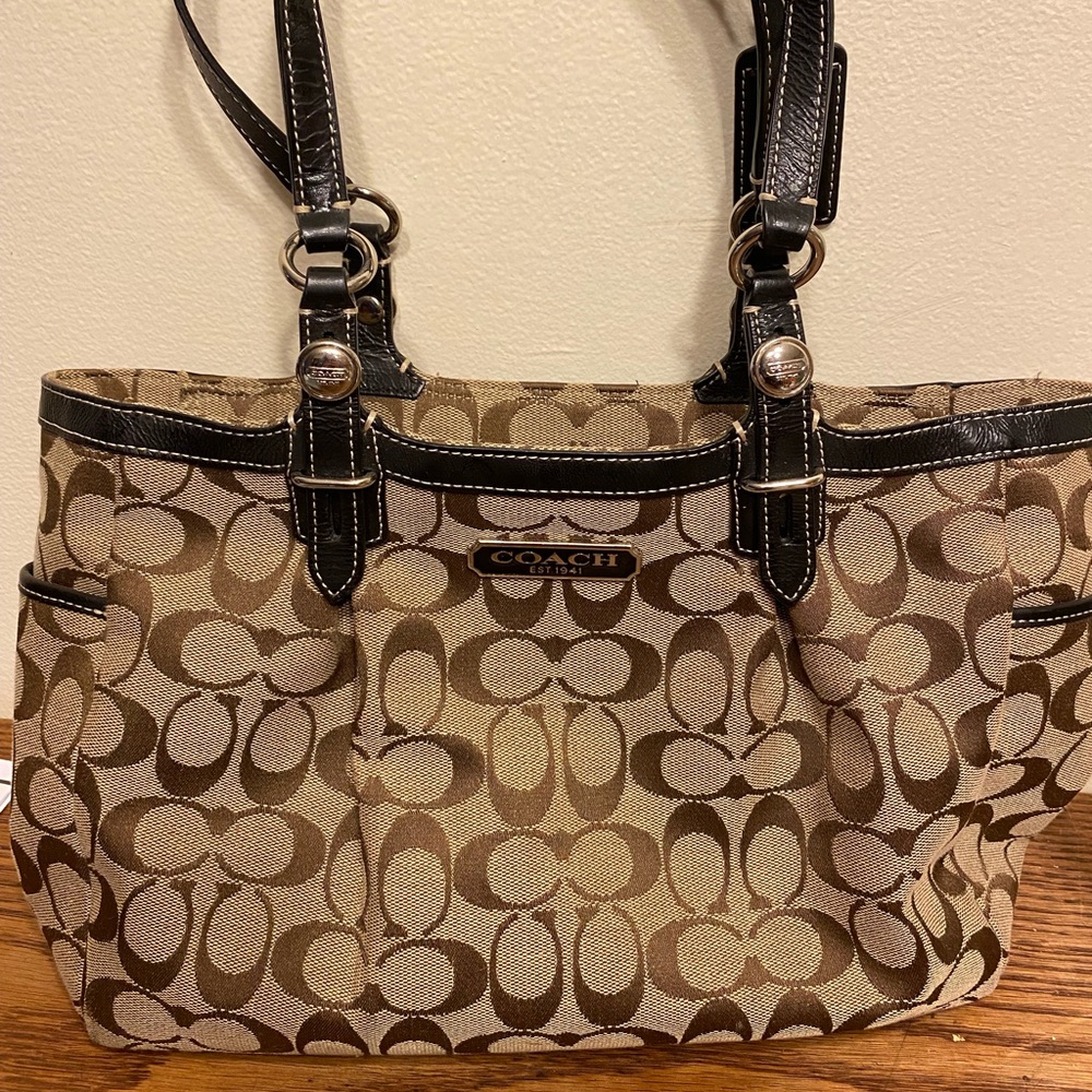 Coach Purse, minimal wear